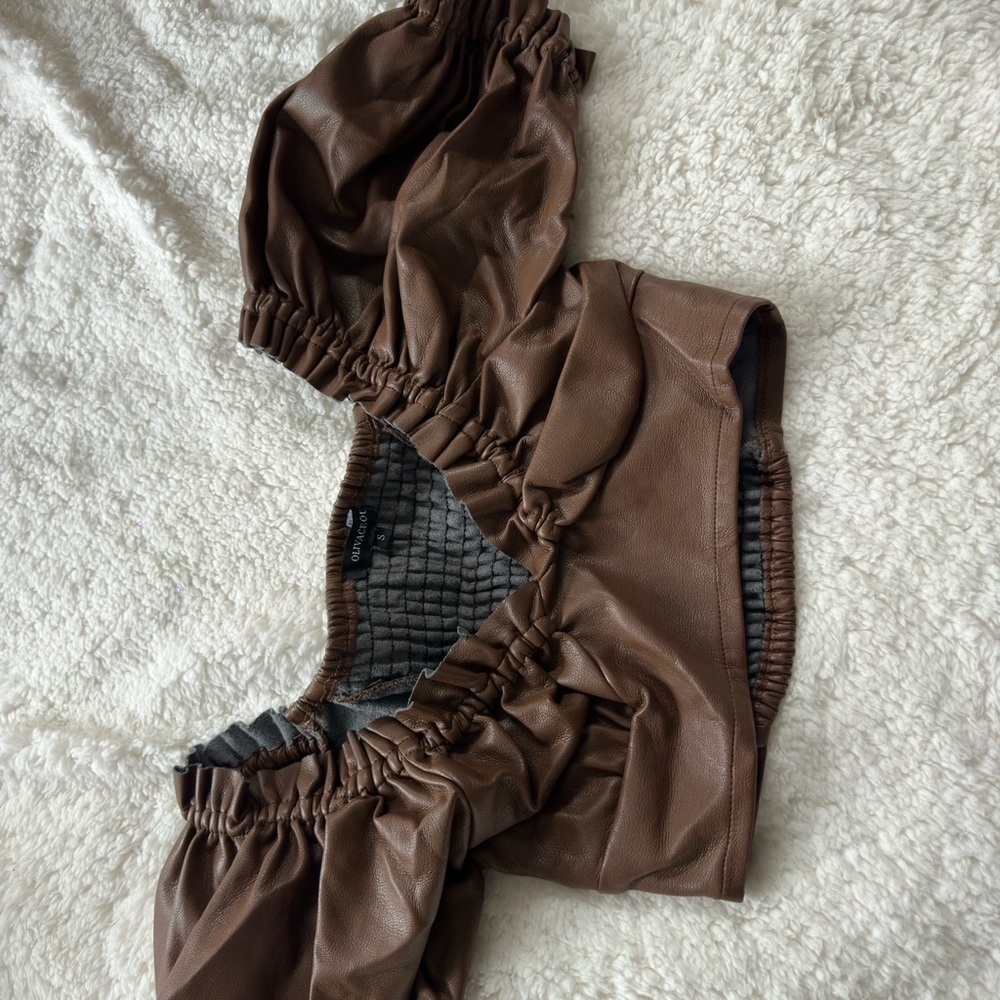 Brown leather top